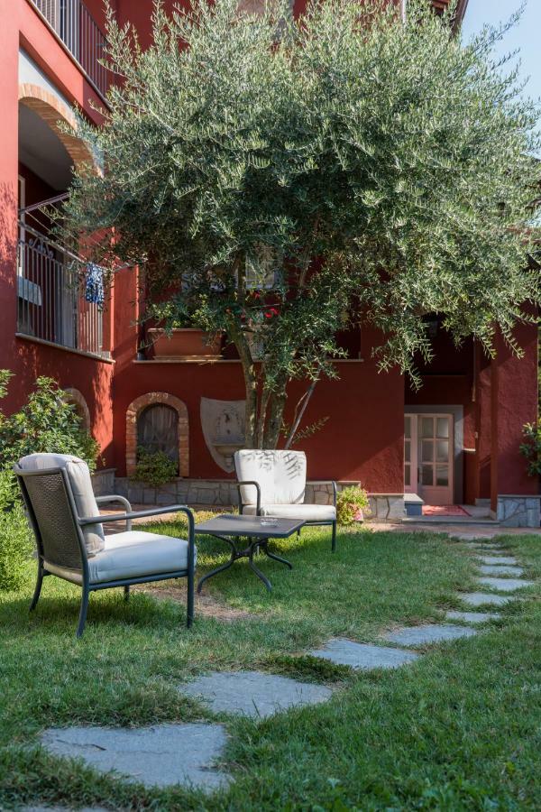 Villa Goccia Di Vino La Morra Exterior foto